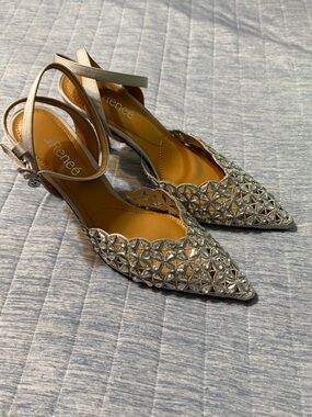 J. Renee Kamilo Gray Satin Rhinestone Slingback Heels Size 10M Formal Wedding